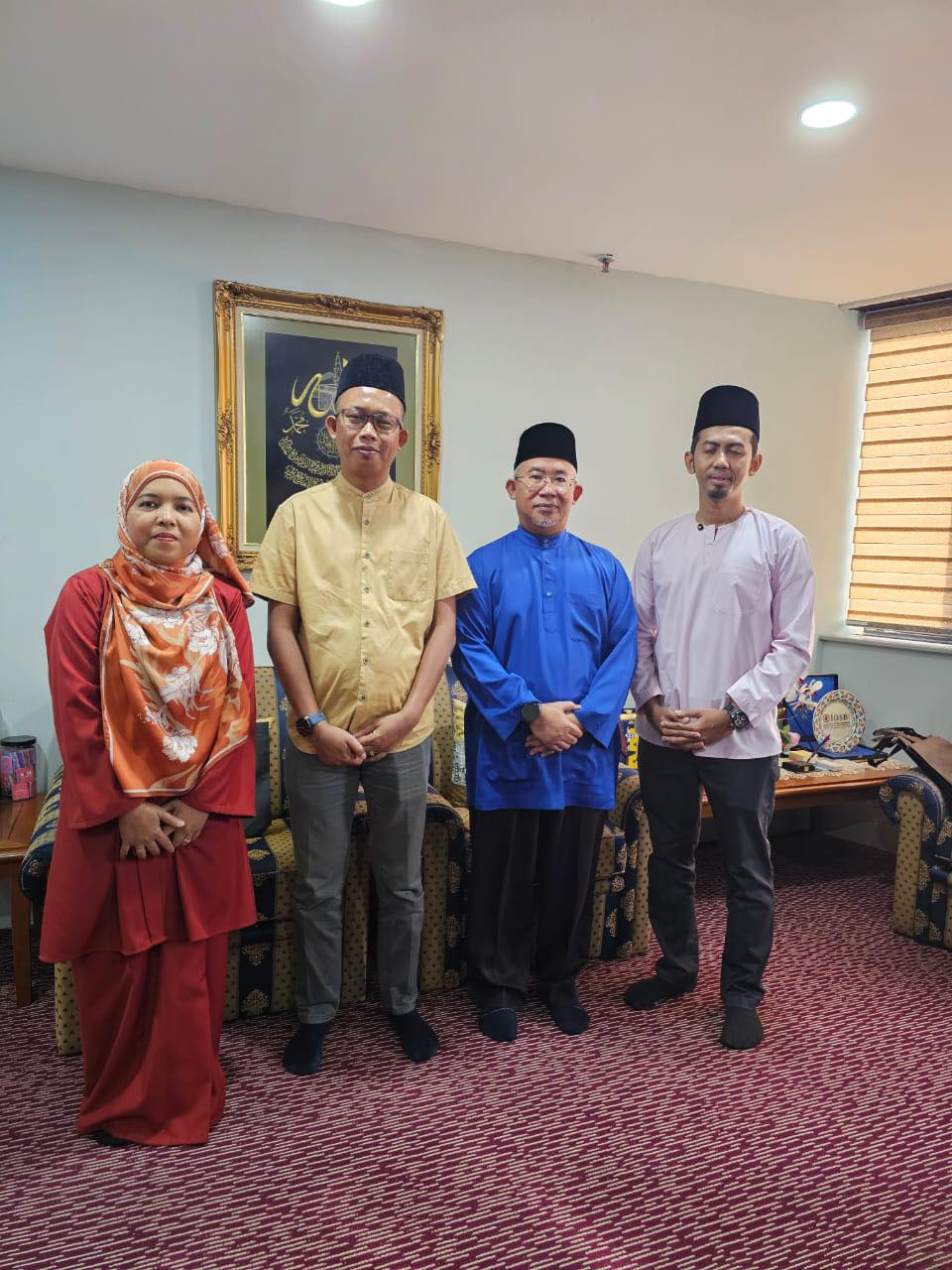 Kunjungan Hormat dari Pengurus Percetakan Nasional Berhad, Mohd Fazli bin Ismail bersama delegasi ke Jabatan Mufti Negeri Perak.