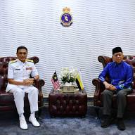 Kunjungan Hormat Mufti Negeri Perak Kepada Panglima Armada Barat